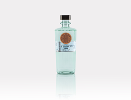 LE TRIBUTE - FRESH - LE TRIBUTE GIN YET DRY ENOUGH - HANDCRAFTED - LE TRIBUTE OLD BUT NEW 700 ML GIN 43% VOL. NATURAL CITRICS